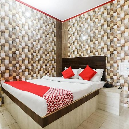 Oyo 69534 Hotel Nanda Tower Hanumangarh Bagian luar foto