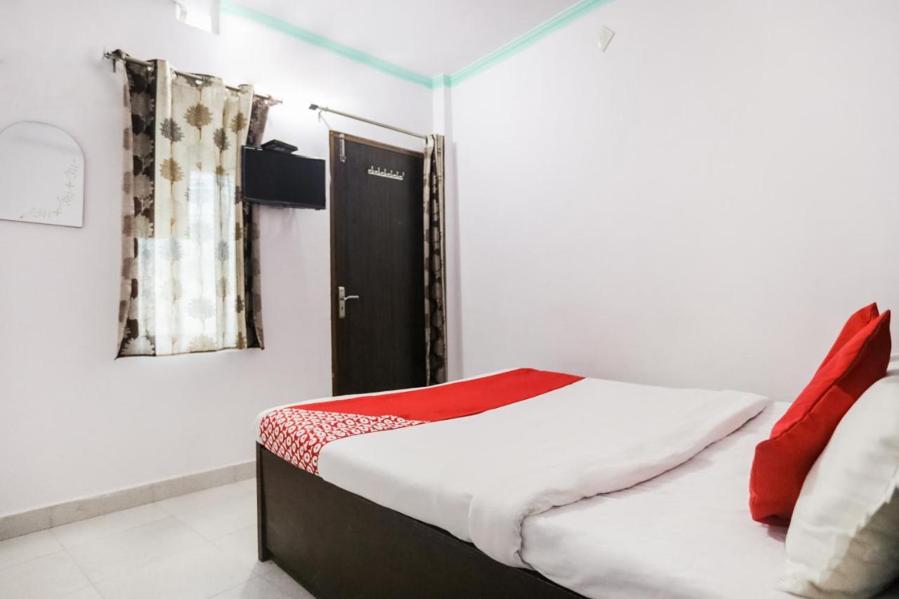Oyo 69534 Hotel Nanda Tower Hanumangarh Bagian luar foto