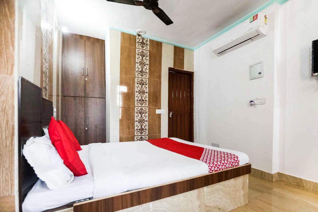 Oyo 69534 Hotel Nanda Tower Hanumangarh Bagian luar foto